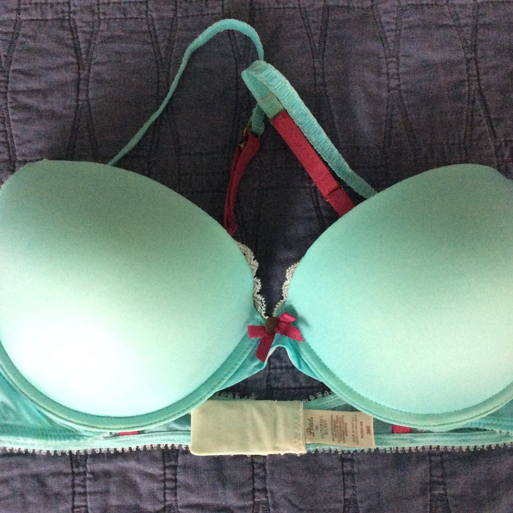 Victoria's Secret Pout Bra 36C